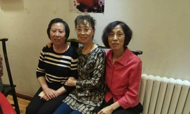 清晰记得的时光（青涩年华与初恋情感）