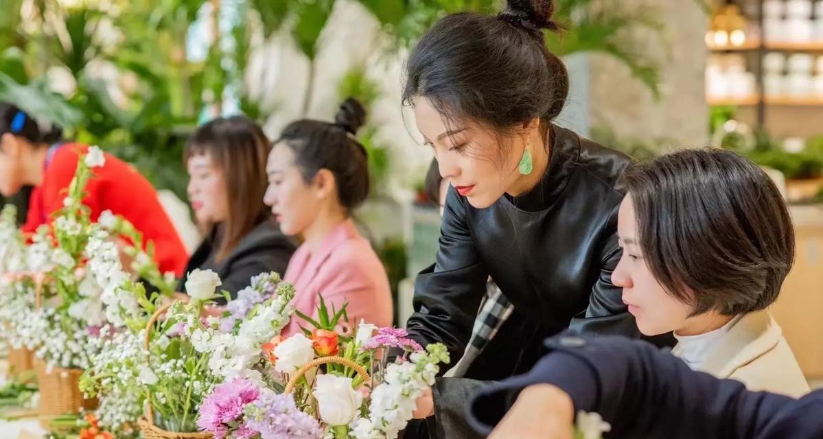 一朵花的生命之路（花开花落，生命不息）