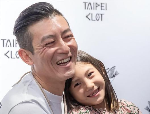 拥有笑容的人生（拥有笑容的人生）