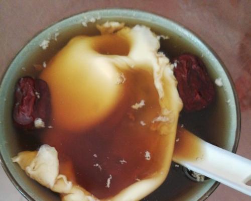 红糖姜水温馨物语（溢满爱的饮品）