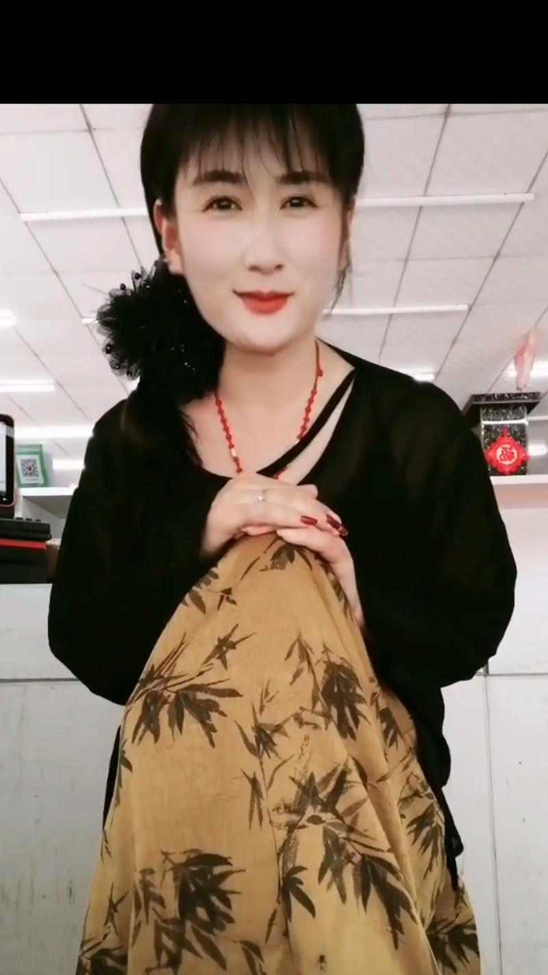 微笑背后的故事（一个人的旅行）