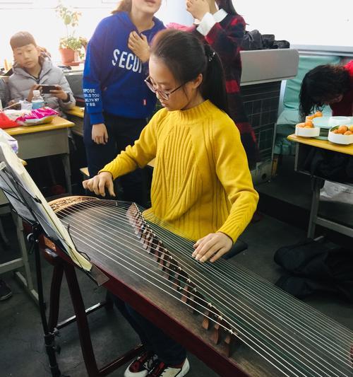 联欢之夜：快乐的故事