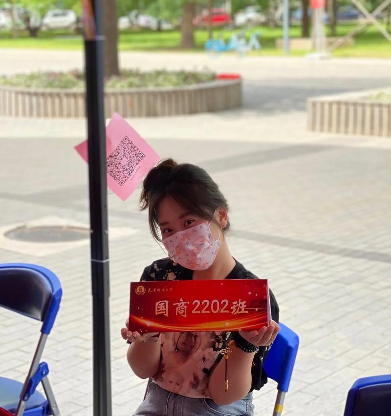 那个夏天，我们的青春匆匆（绚烂如梦的夏日回忆）