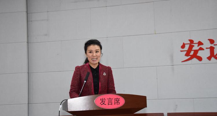 通过努力和勇气克服困难和挑战（通过努力和勇气克服困难和挑战）