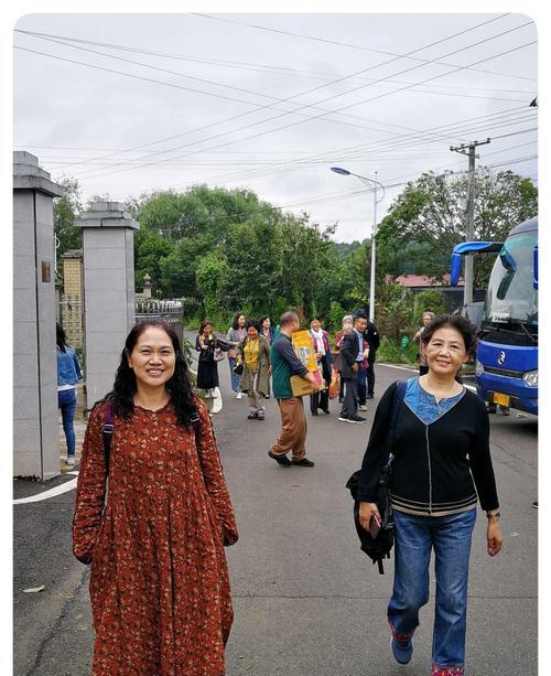 与大自然共舞（一个少女的自然探索之旅）