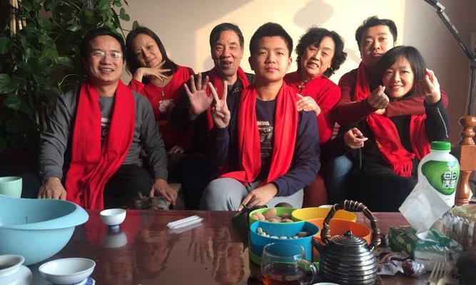 团圆幸福——我的春节故事（和家人一起，欢度热闹温馨的春节）